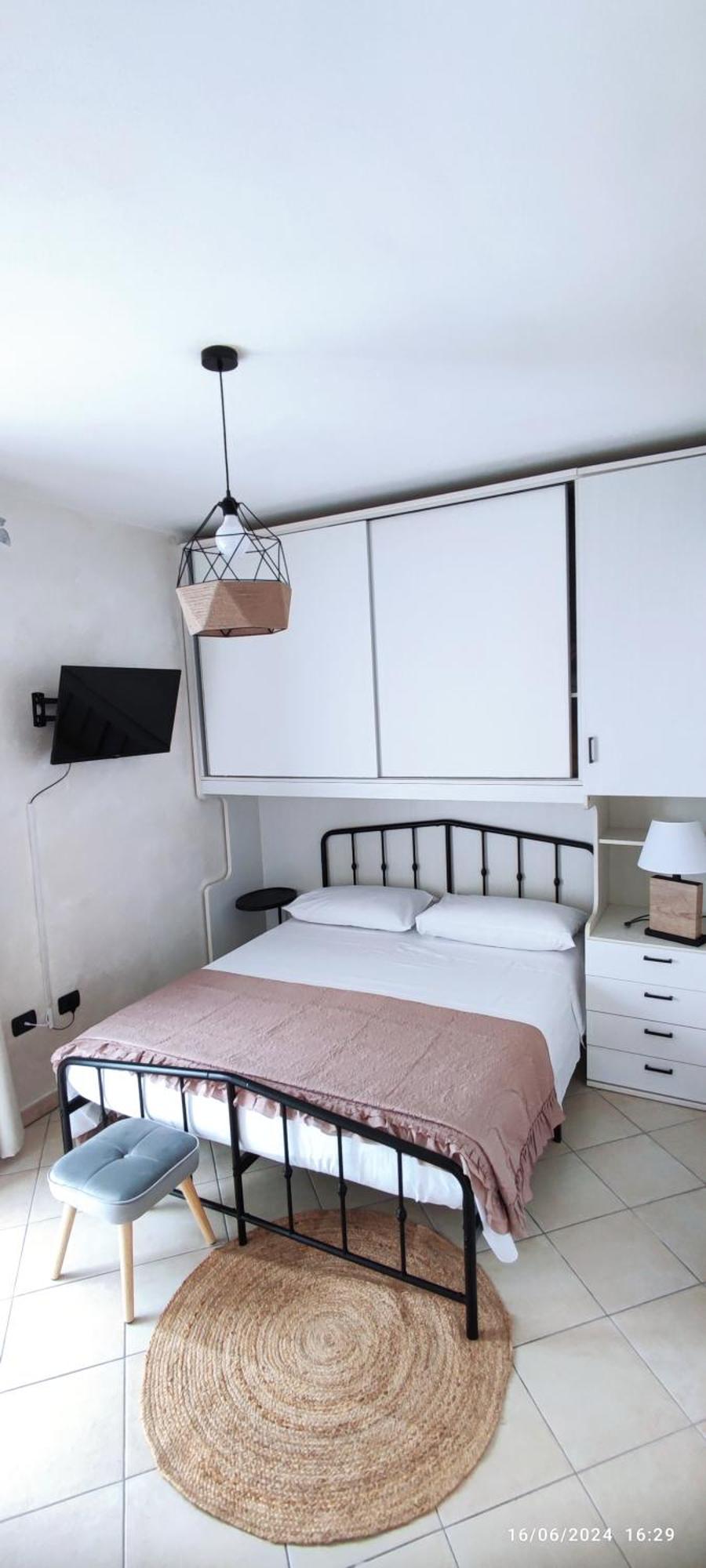Soul Apartment La Maddalena Ла-Маддалена Экстерьер фото